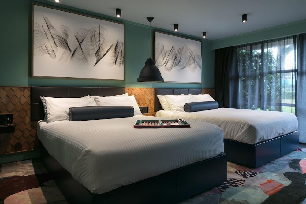 Naumi Auckland Airport Hotel Bagian luar foto