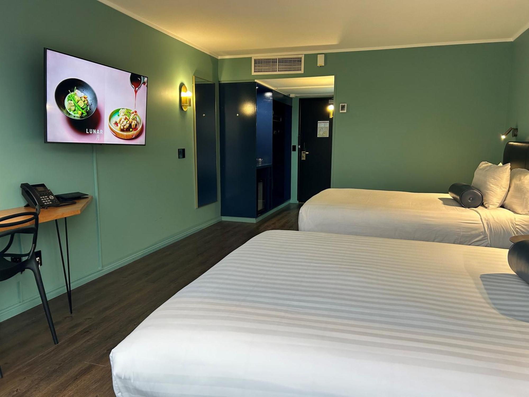 Naumi Auckland Airport Hotel Ruang foto