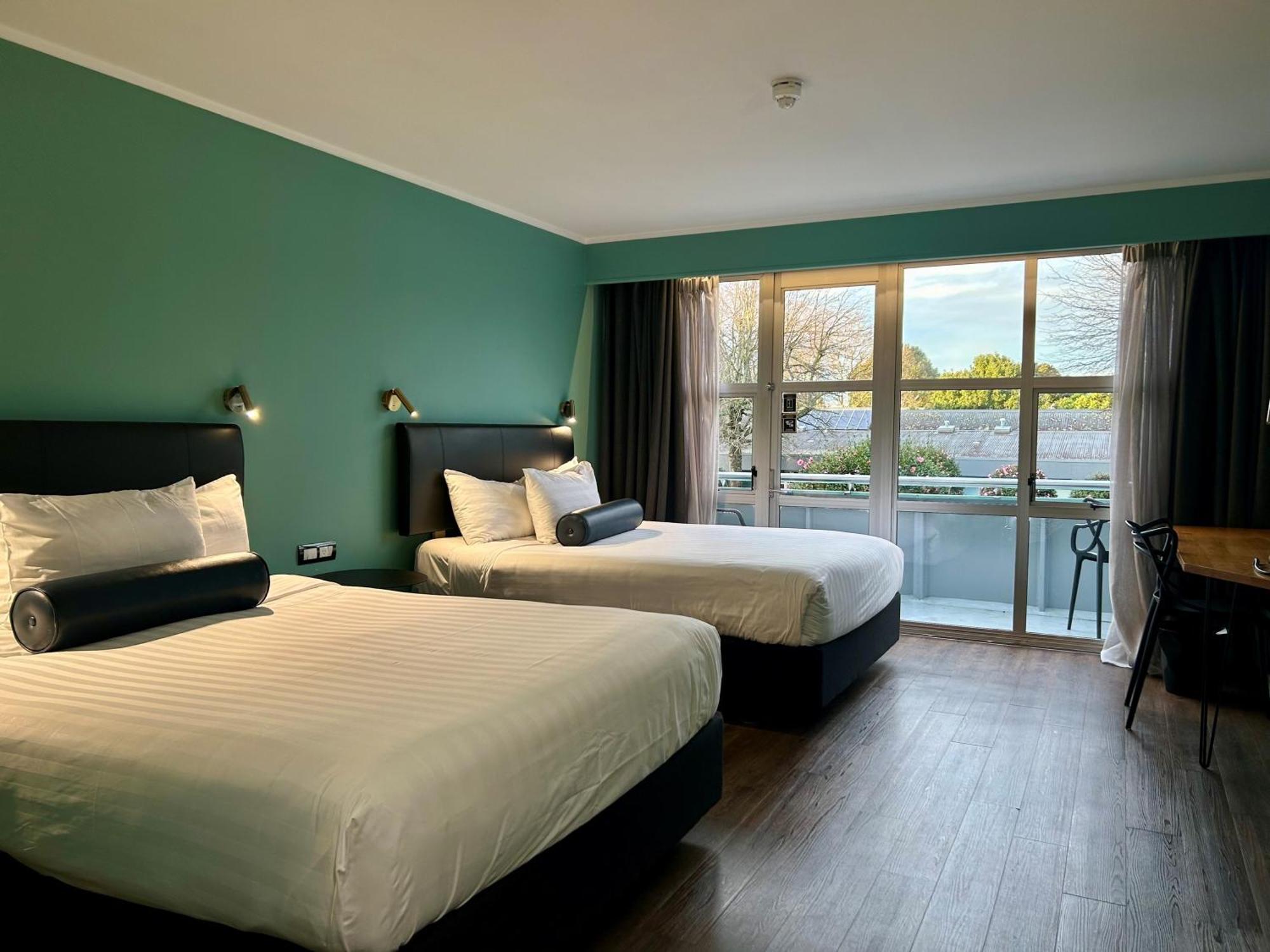 Naumi Auckland Airport Hotel Ruang foto