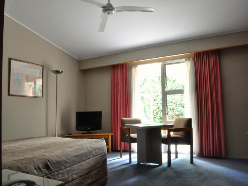 Naumi Auckland Airport Hotel Bagian luar foto