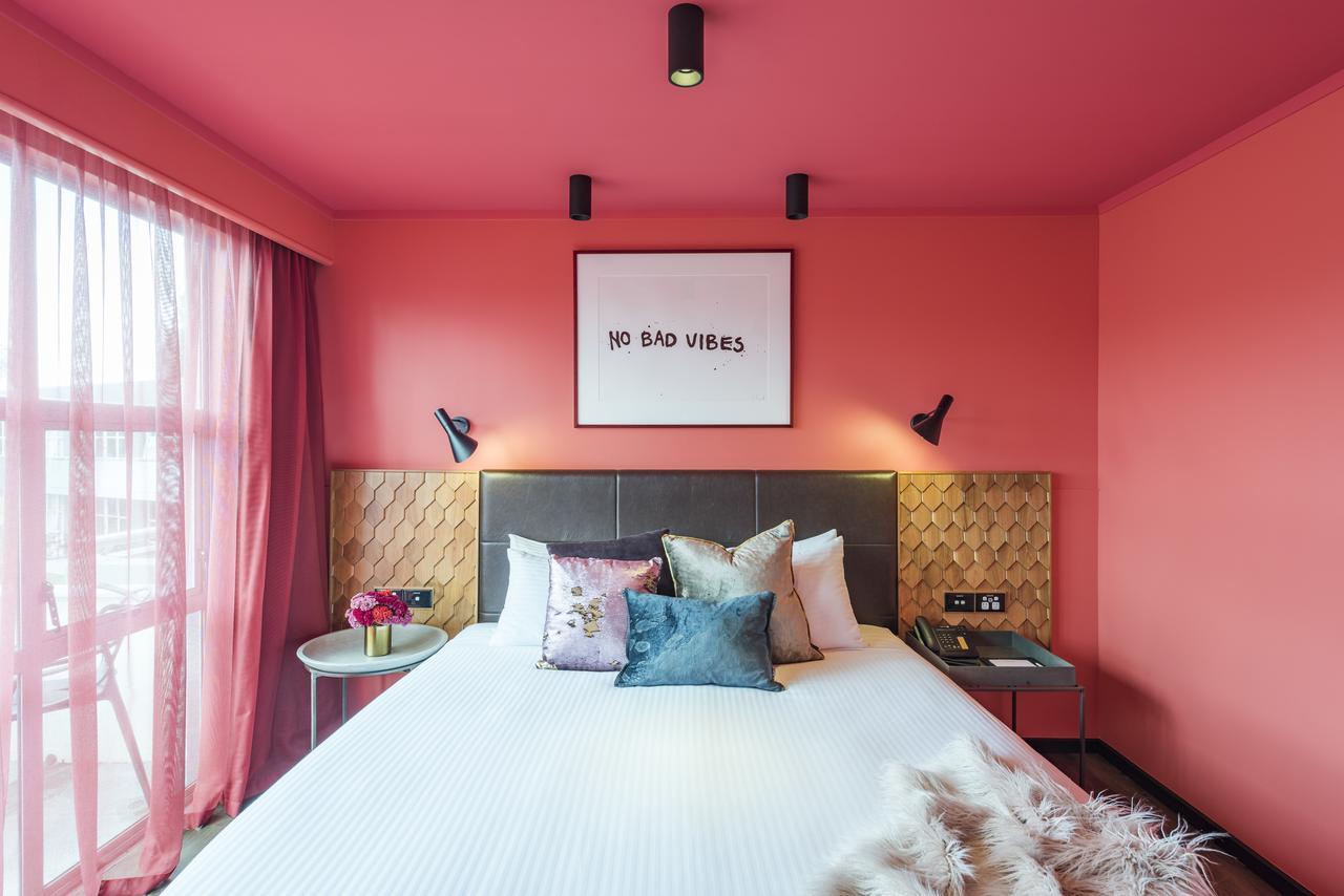 Naumi Auckland Airport Hotel Bagian luar foto