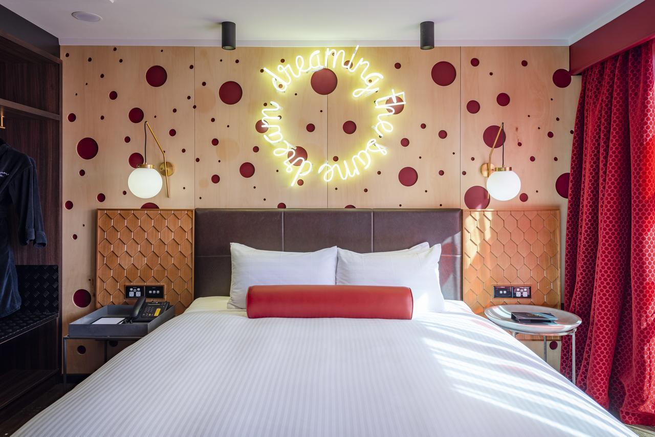 Naumi Auckland Airport Hotel Bagian luar foto